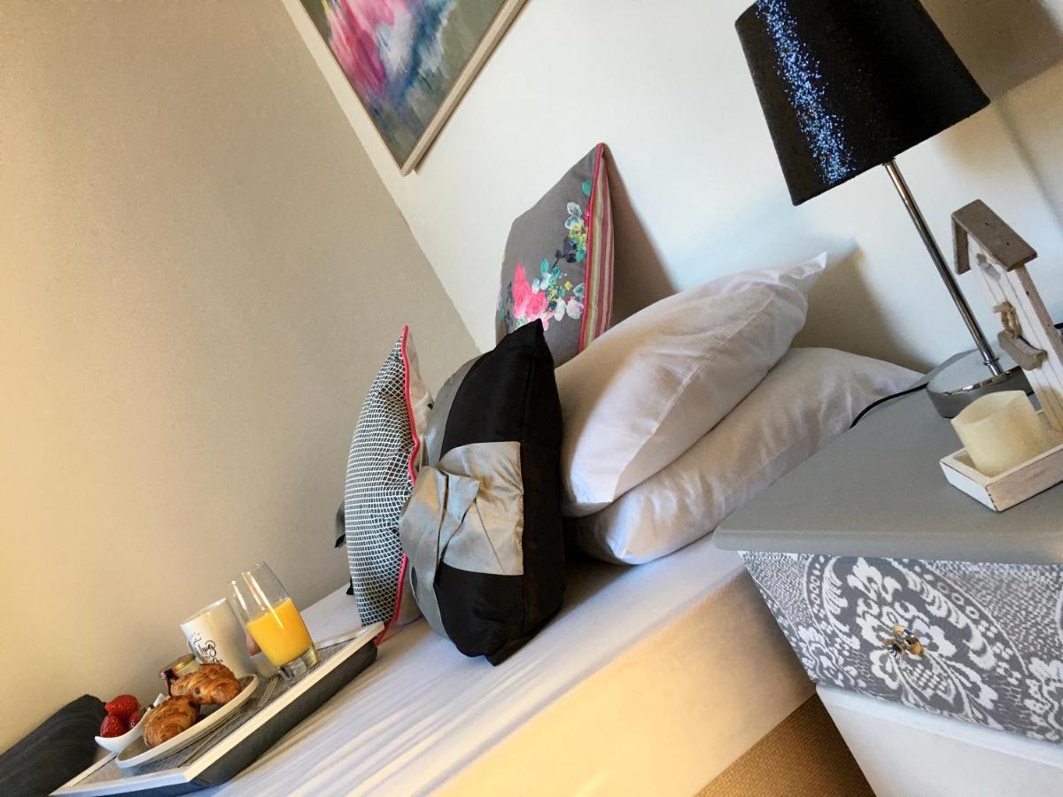 Cosy 2 Bedroom Central Apartment - Free Parking, Free Wifi アバディーン エクステリア 写真