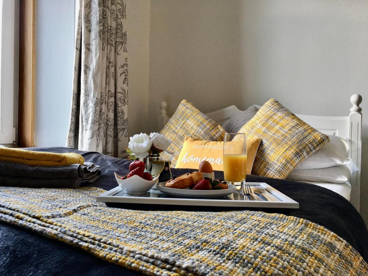 Cosy 2 Bedroom Central Apartment - Free Parking, Free Wifi アバディーン エクステリア 写真