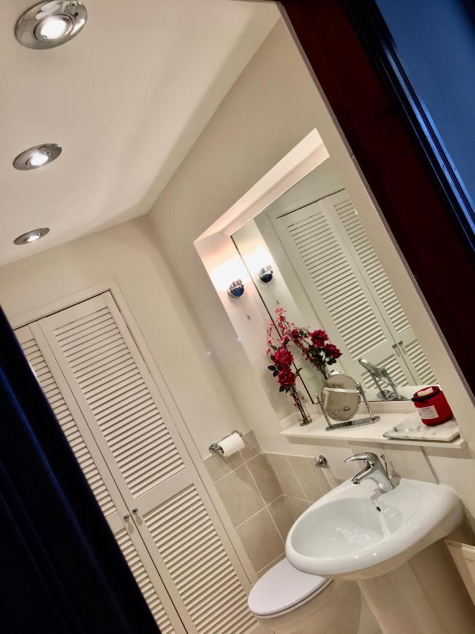Cosy 2 Bedroom Central Apartment - Free Parking, Free Wifi アバディーン エクステリア 写真